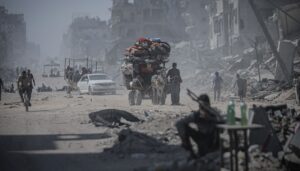 israil askerleri gazzede evini kontrol eden filistinliyi katletti wBbPUTuW.jpg